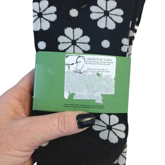 Kate Spade 3 Pairs Black White Floral Animal Prints Crew Socks NWT - Picture 9 of 10
